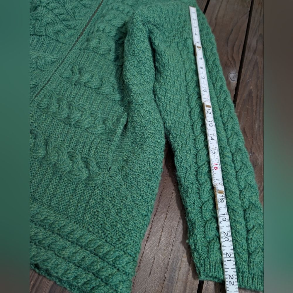 Hand Knit Green Cable Knit Cardigan L - Picture 6 of 7